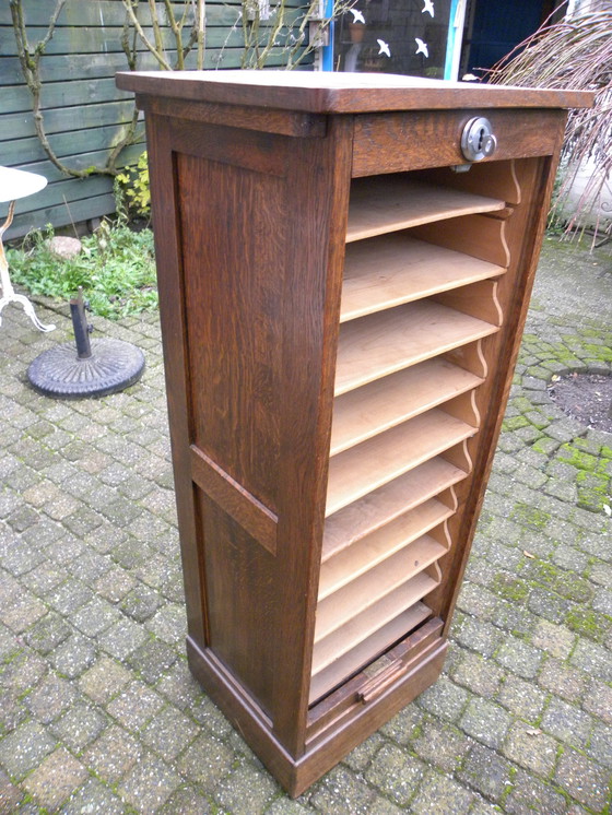 Image 1 of Archivador, roble