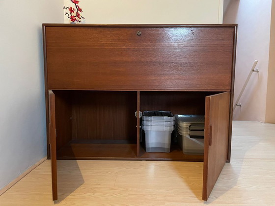 Image 1 of Beautiful wooden cabinet