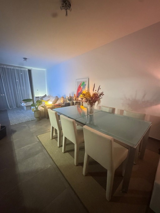 B&B Italia extendable designer dining table, Paolo Piva, glass