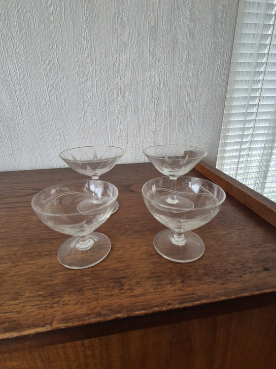 Verrerie Diverse – Verres et carafes, Glass (photo 6 of 8)
