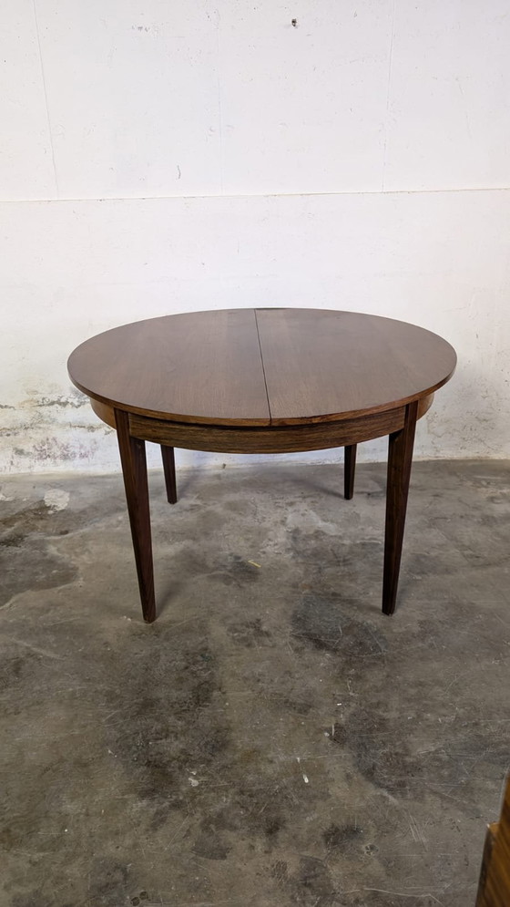 Image 1 of Vintage round extendable dining table - Ø113 cm (folds out to 150,5 cm)