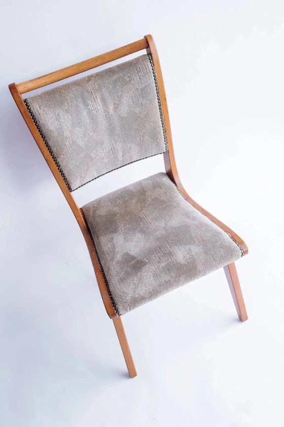 Set of 4 vintage wooden dining chairs – Velvet (photo 5 of 9)