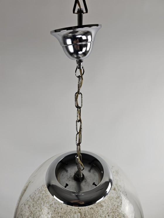 Image 1 of Grande suspension sphérique en verre italien moucheté de gris doré