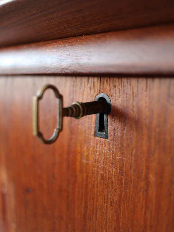 Image 1 of Cassettiera vintage danese in teak.