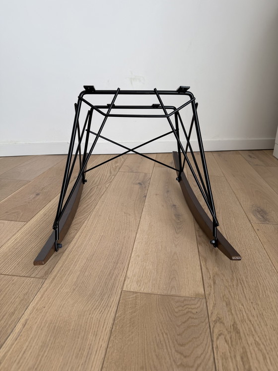 Image 1 of Base per sedia a dondolo Eames per sedia in fibra di vetro Herman Miller