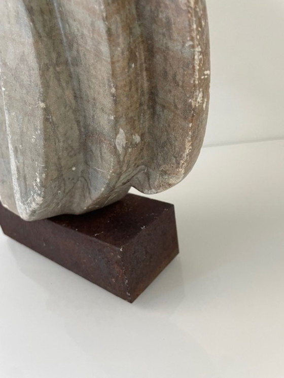 Image 1 of Scultura brutalista in pietra su acciaio Corten