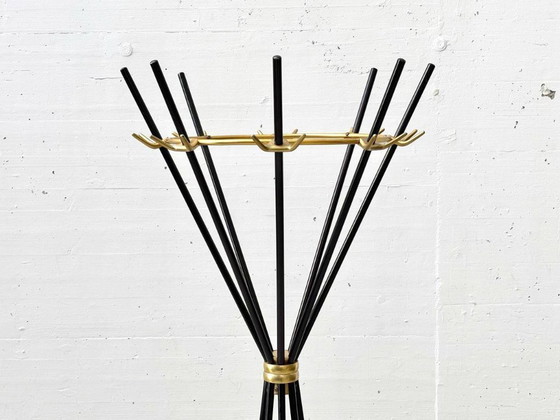 Image 1 of Italienischer drehbarer Schirmständer mit Messing Elementen, Italy 1950er Jahre 