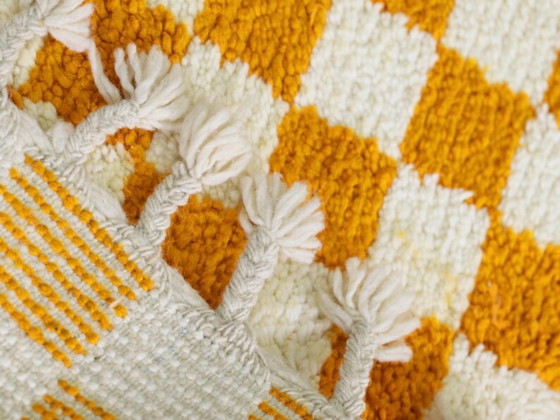 Image 1 of Tapis berbère en laine authentique 200cmx150cm