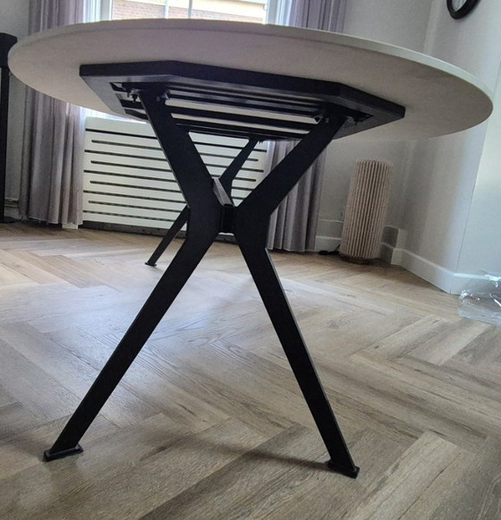 Bodilson design oval dining table beige ceramic top – Metal (photo 4 of 7)