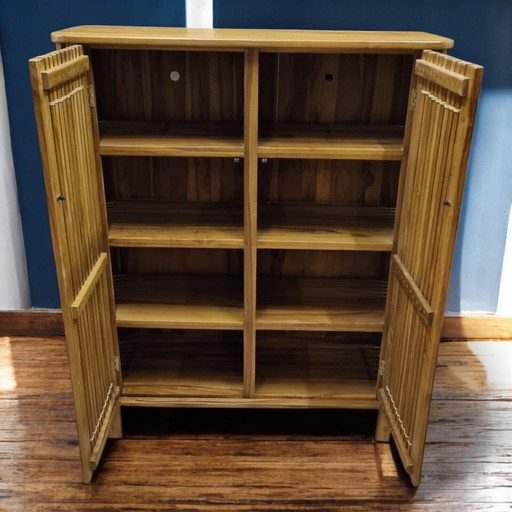 Kleiderschrank aus massivem Teakholz im Retro-Design, Kommode, Schlafzimmerschrank.
