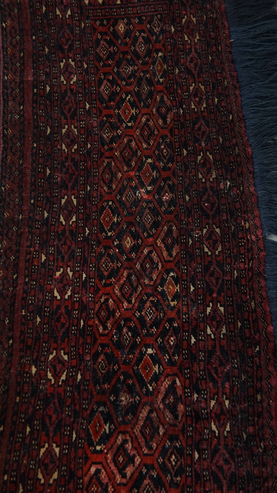 Image 1 of Chemin de table à dominante rouge bordeaux 138x39cm