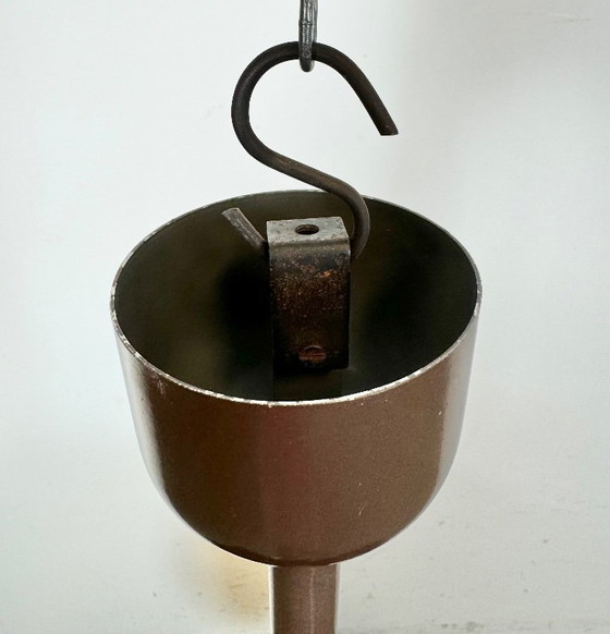 Image 1 of Grote industriële bakelieten dubbelzijdige fabrieksklok van Pragotron, jaren 50