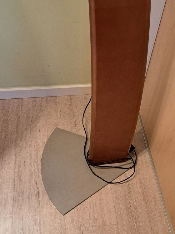 Image 1 of Arteflash Venere Piantana – Lámpara de pie de diseño italiano en nogal