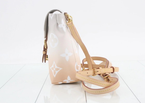 Sac à dos Tiny Louis Vuitton – Sacs a dos, Cuir, Toile (photo 3 of 14)