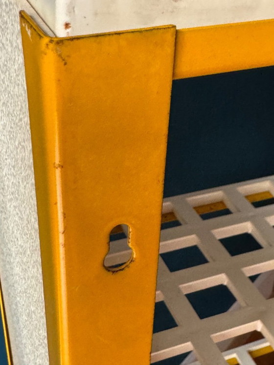 Image 1 of Twee vintage wand kasten