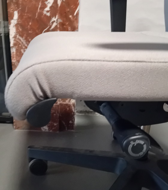 Image 1 of Chaise de bureau ergonomique d'Interstuhl