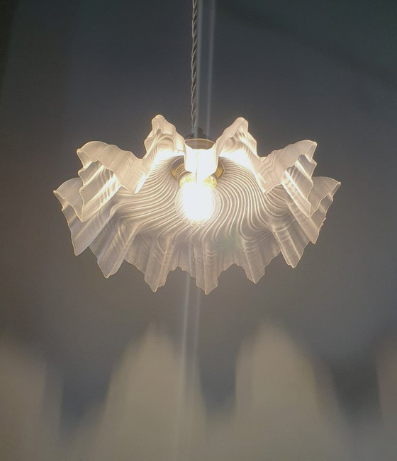 Image 1 of Lampada a sospensione francese vintage in vetro satinato in stile Clichy.