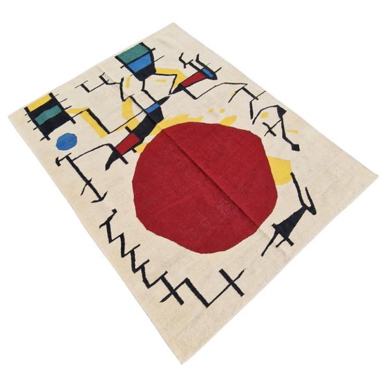 Joan Miró Le Soleil Rouge (1967) Handgewebter Wandteppich | Zeitgenössische Textilkunst | (79 × 59 Zoll) (photo 4 of 10)