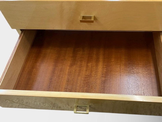 Coiffeuse / Commode Vintage Mid Century – Placage Érable – Poignées Laiton – Plateau Verre – Années 50/60 – (photo 9 of 17)