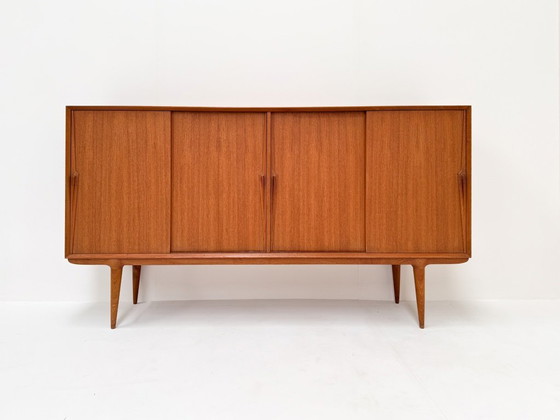 Image 1 of Credenza Omann Jun modello 19 di Gunni Omann, Danimarca, anni '60