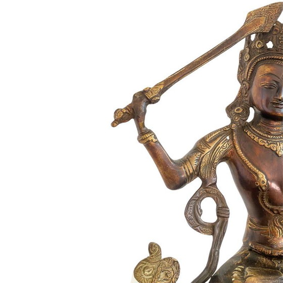 Antigua estatua tibetana de bronce de Manjushri con rastros de dorado lote 170 – Esculturas, Bronze (photo 11 of 15)