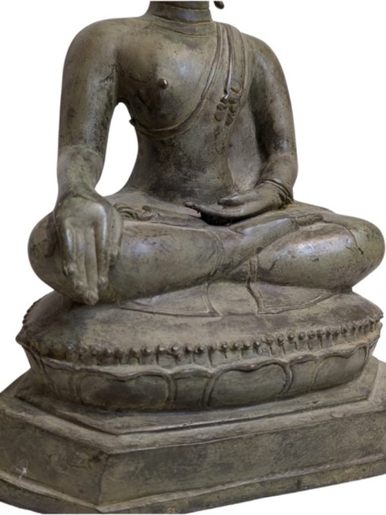 Image 1 of Bouddha Shakyamuni en bronze antique – Birmanie, 18e-19e siècle