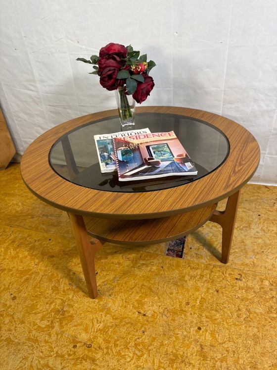 Image 1 of Mid Century Retro Vintage Round Coffee Table (Circa 1960–1970)  A stylish and elegant mid century modern round coffee table dati