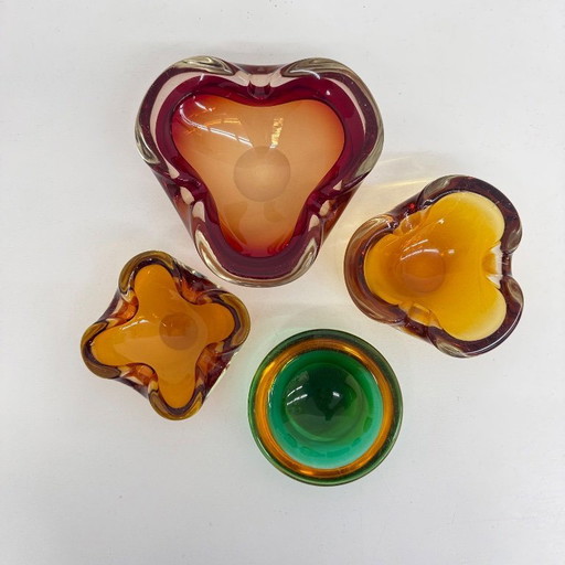Juego de 4 cuencos de cristal de Murano Summers, diseño de mediados de siglo, década de 1970.