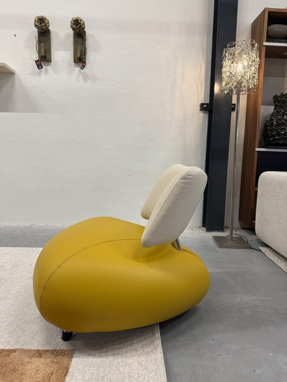 Image 1 of Leolux Pallone armchair yellow leather