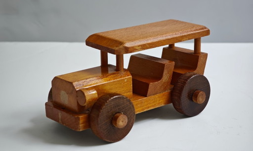 Holzspielzeugauto, Vintage