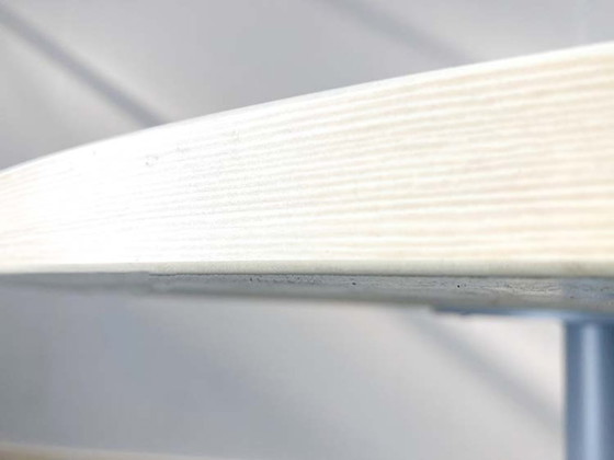 Image 1 of Nn Tisch in der Kantine