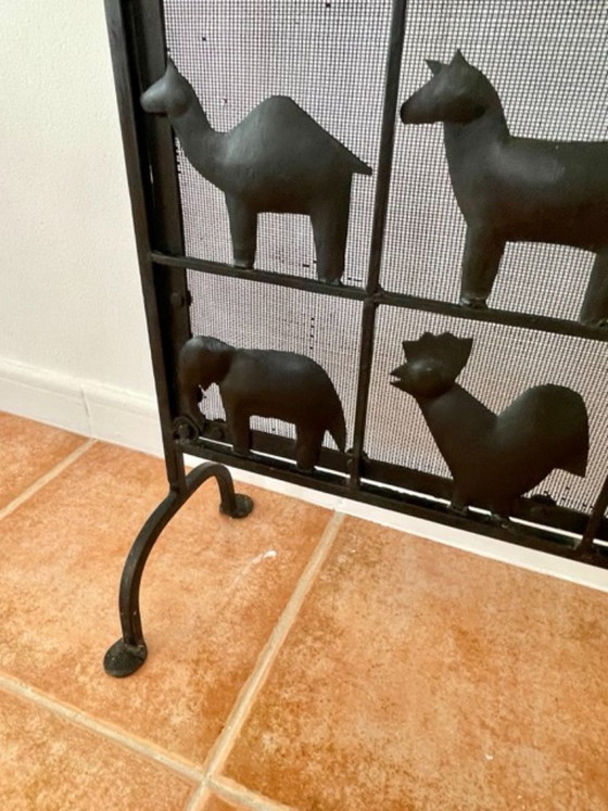 Image 1 of Parascintille in ferro battuto a forma di animale, stile Atelier Marolles, Francia, 1950