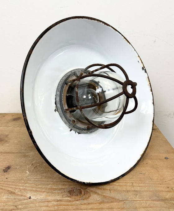 Image 1 of Lampada a sospensione industriale italiana in smalto nero a gabbia di Cortem, anni '60