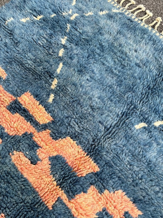 Alfombra marroquí Mrirt azul de 185x250 cm, alfombra bereber de lana hecha a mano, alfombra marroquí de lujo. (photo 5 of 11)