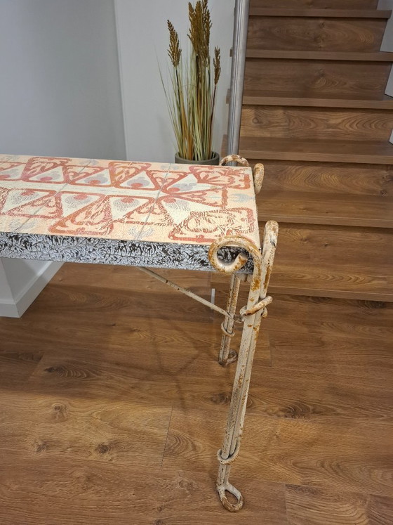 Image 1 of Console ancienne du milieu du siècle