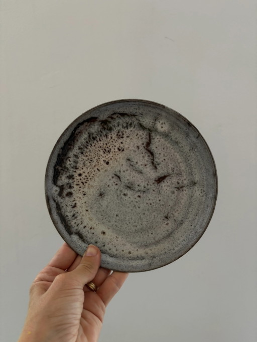 Lot de 2 assiettes en céramique vintage