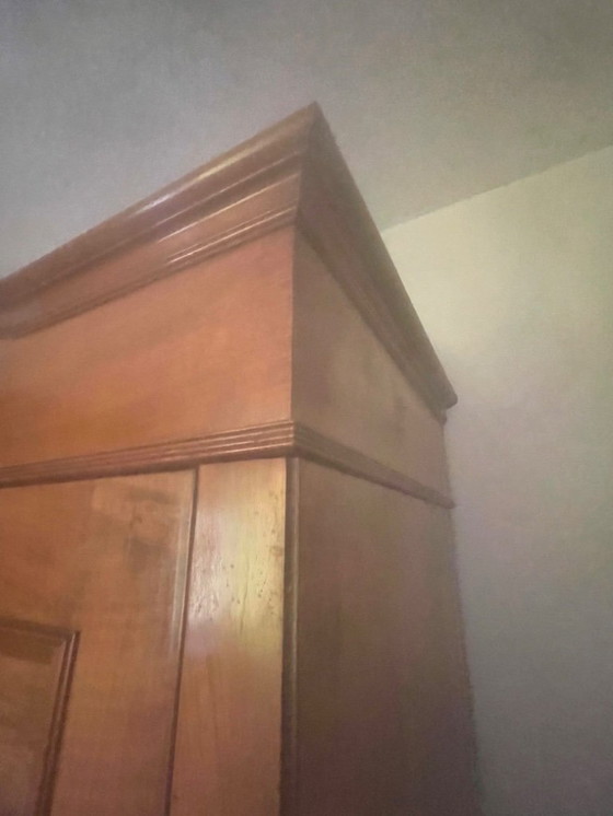 Image 1 of Harmonious Art Nouveau cabinet