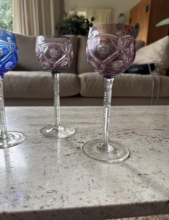 Image 1 of 4 verres en cristal taillé ancien bleu et violet