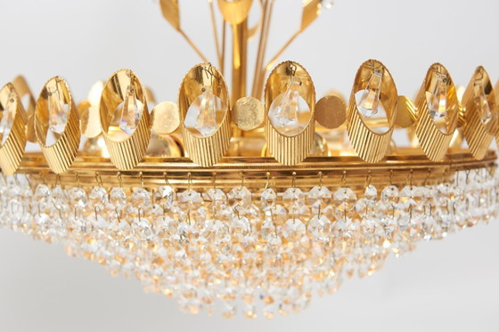 Image 1 of Grande lampadario Hollywood Regency in ottone e vetro di Palwa