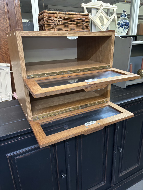 Image 1 of Armario antiguo con tapa