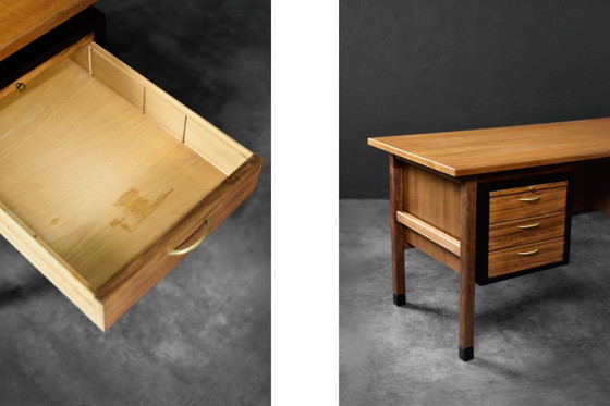 Image 1 of Großer dänischer Schreibtisch im Mid-Century-Stil aus braunem Teakholz, 1960er Jahre