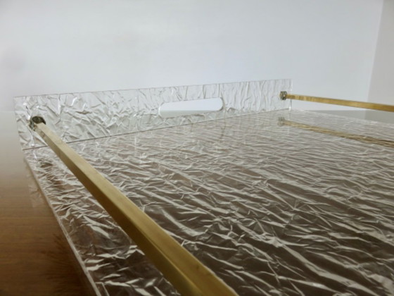 Image 1 of Zeer grote "Roche Bobois" schaal van lucite en messing, Frankrijk, 1970