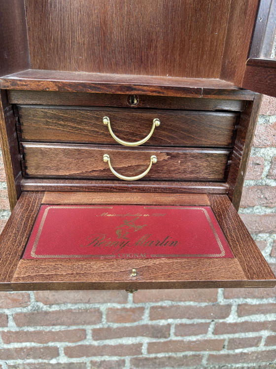 Vetrinetta in legno vintage Rémy Martin per bevande / mobile per cognac – Rémy Martin Cognac (photo 10 of 10)