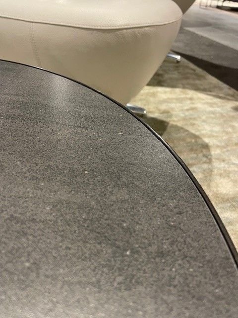 Image 1 of Tavolino da caffè Leolux Prismo