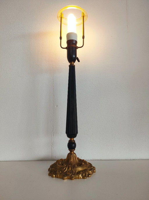 Imperial / Baroque (style) table lamp with fluted wooden stand & brass base – tafellampen, Other