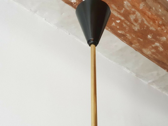 Image 1 of Vintage kroonluchter uit de jaren 50, 5 armen van messing en kunststof, rockabillystijl uit de jaren 50