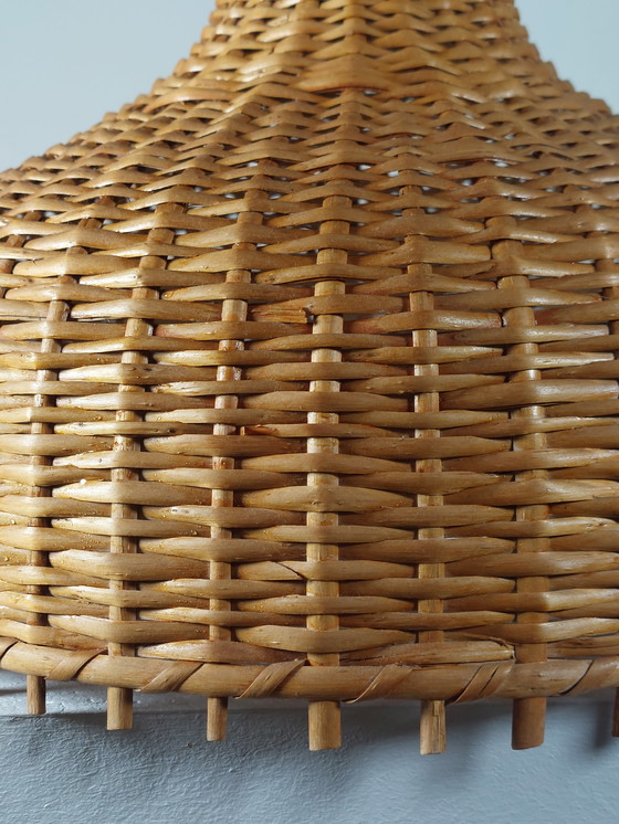 Image 1 of Vintage lampenkap van rotan in mandvorm uit het midden van de 20e eeuw, jaren 70.