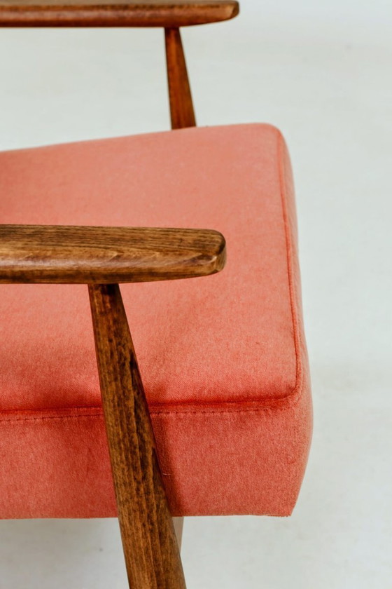 Image 1 of Modern longue chair strawberry velvet design by H.Lis