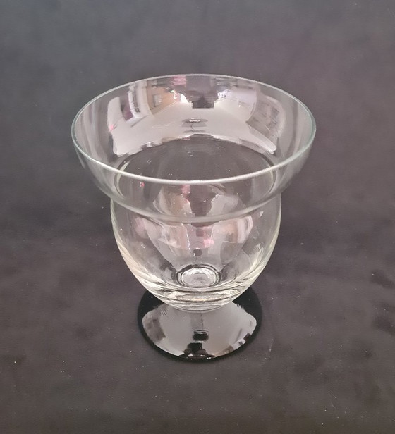 Image 1 of Vase auf schwarzem Sockel. Kristalunie Maastricht. Entwerfer: W.J. Rozendaal