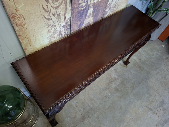 Image 1 of Classic side table, console table, or console with beautiful lion paws. Minor paint damage. Dimensions: 136x41cm and 76cm high.